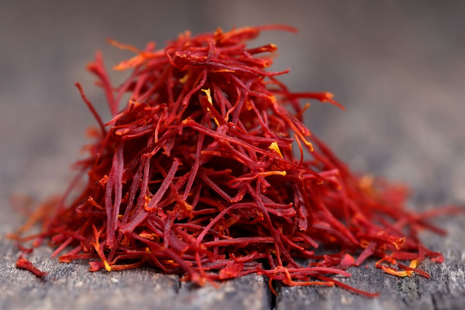 How to use saffron, how to use saffron in cooking, how to use saffron threads