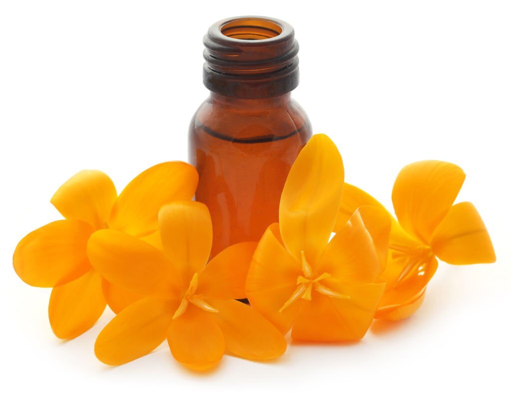 How to Make Saffron Oil