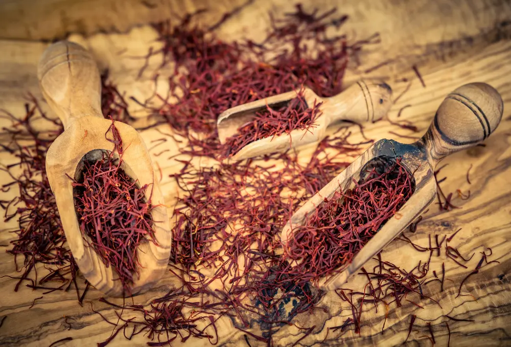 Some of the benefits of saffron for children include:Saffron has immune-boosting properties: